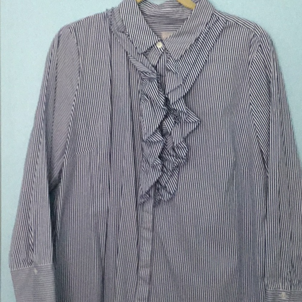 Pretty blue & white ruffle blouse